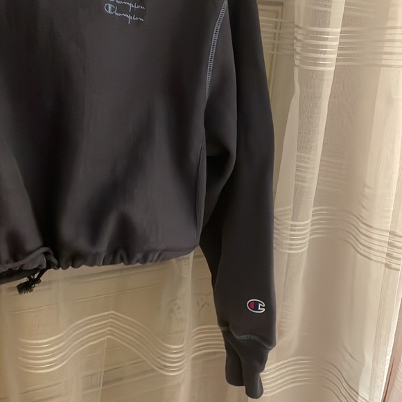 Champion reverse weave hoodie bundle to get a better deal smoke/animal free home - Picture 5 of 9